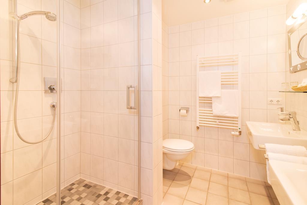 ホテル サシャズ カッヘルオーフェン オーベルストドルフ 部屋 写真
